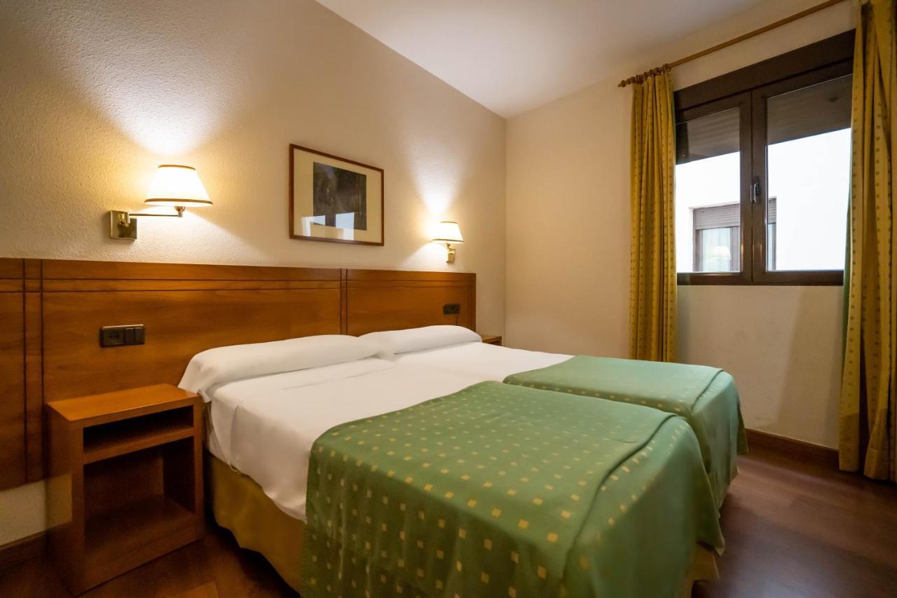 วายไอที กอนกิสตา เด โตเลโด Hotel ภายนอก รูปภาพ