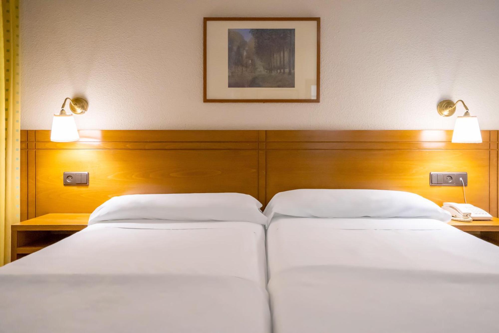 วายไอที กอนกิสตา เด โตเลโด Hotel ภายนอก รูปภาพ