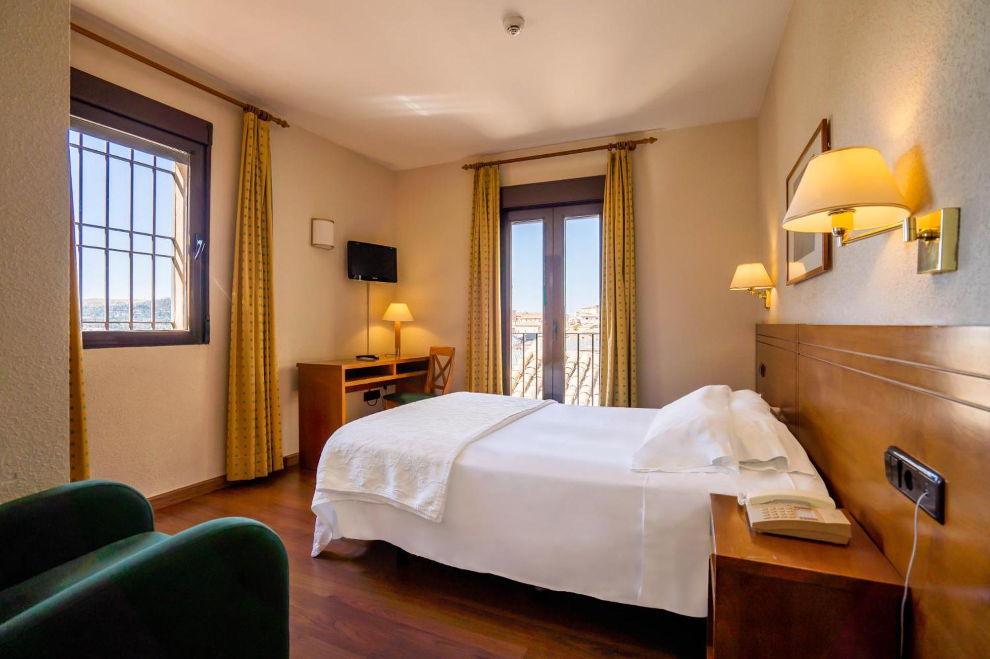 วายไอที กอนกิสตา เด โตเลโด Hotel ภายนอก รูปภาพ